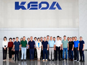 人生就是博集团造作主导草拟的行业尺度《人造石板料压机》《石板材定厚机》通过标委会专家审查